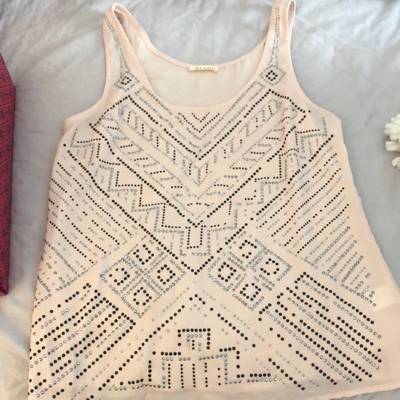 Tank - Picture 1 of 2